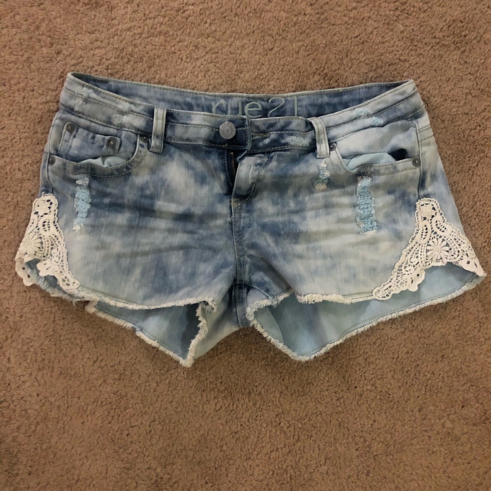 Rue 21 Light Wash Jean Shorts